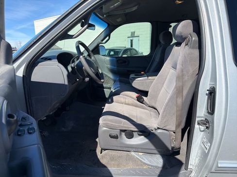 Used 2002 Ford F150 Lariat AWD/4WD image 19
