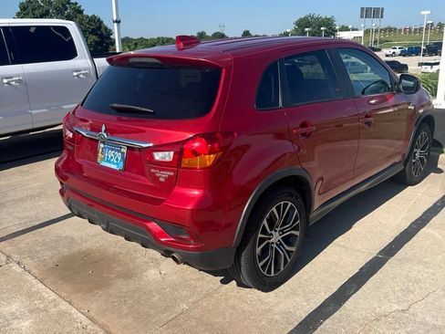 Used 2019 Mitsubishi Outlander Sport SE FWD image 8