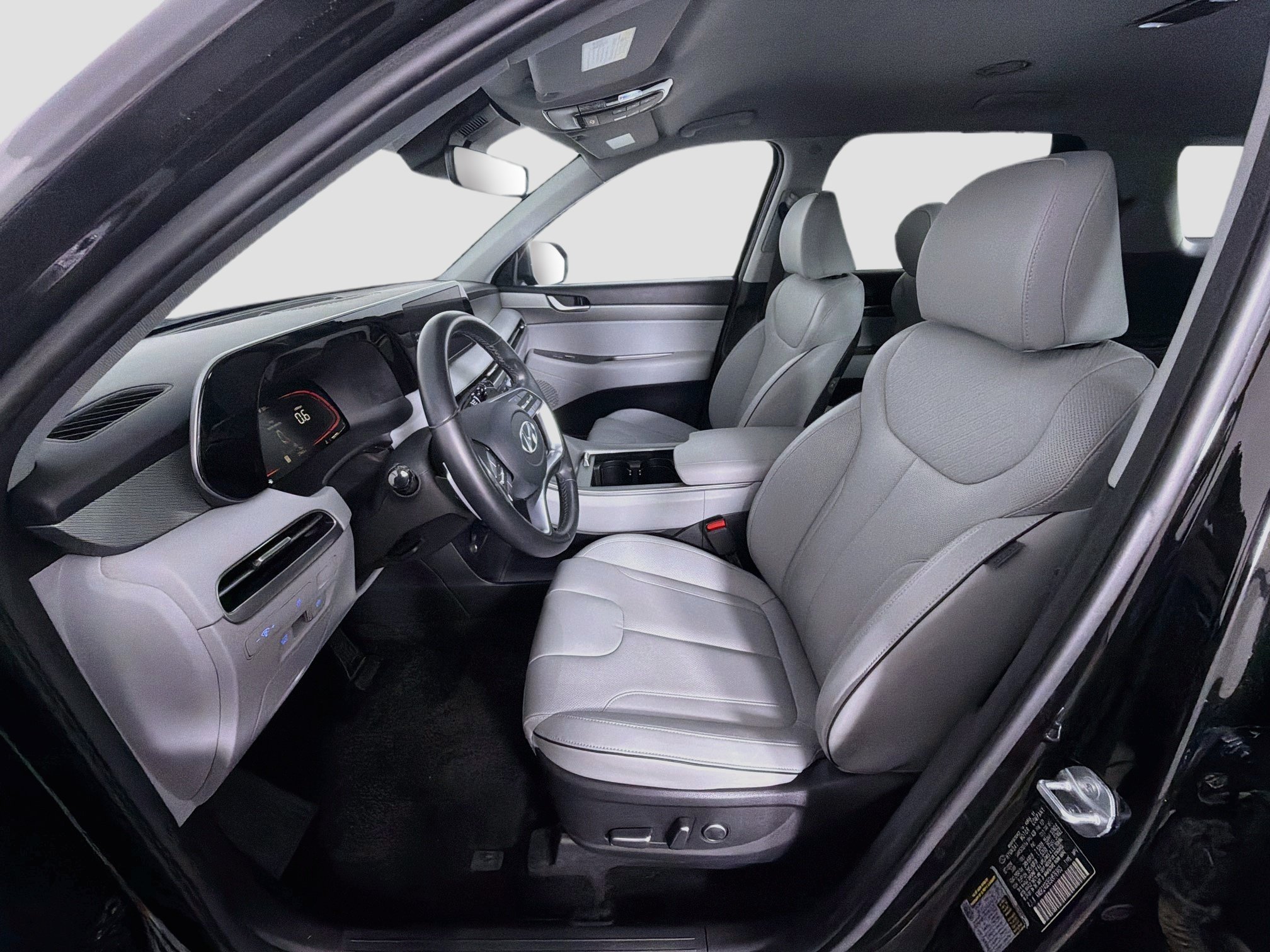 Used 2025 Hyundai Palisade SEL FWD image 13