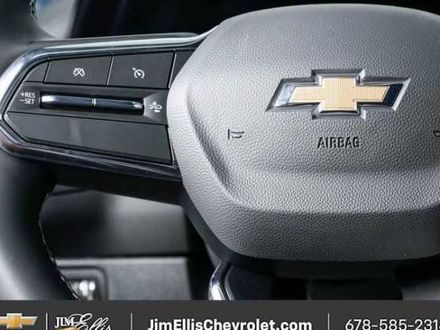 New 2026 Chevrolet Equinox EV LT w/ Convenience Package II FWD image 11