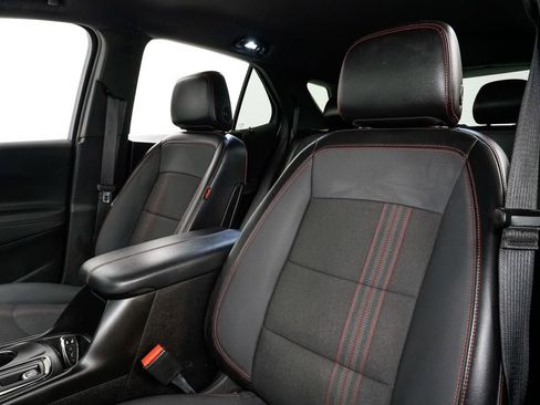 Used 2022 Chevrolet Equinox RS image 8