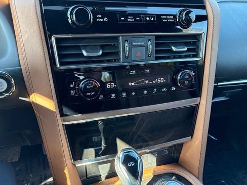 Certified 2024 INFINITI QX80 Sensory AWD/4WD image 17