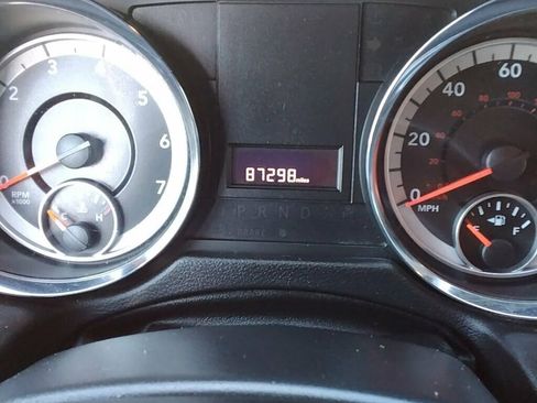 Used 2019 Dodge Grand Caravan SXT FWD image 16