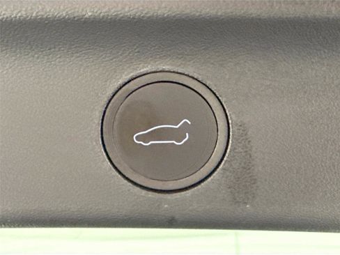 Used 2024 Tesla Model Y Long Range image 48