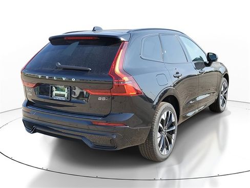 New 2026 Volvo XC60 B5 Plus w/ Protection Package Premier image 4