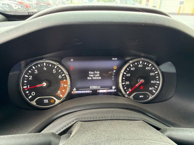 Used 2023 Jeep Renegade Trailhawk AWD/4WD image 22
