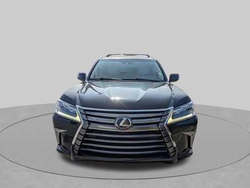 Used 2019 Lexus LX 570 4WD w/ Luxury Package image 9