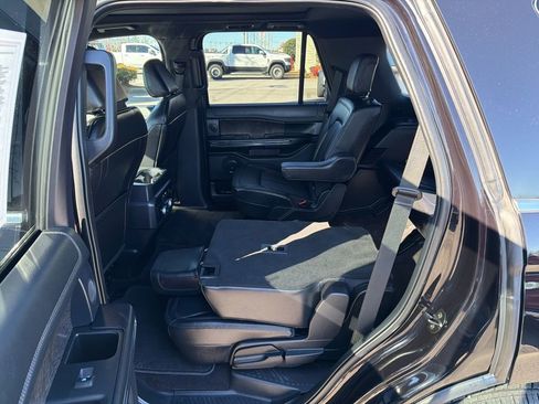 Used 2021 Ford Expedition Limited RWD image 26