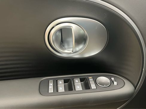 New 2026 Hyundai Ioniq 9 SE AWD/4WD image 26
