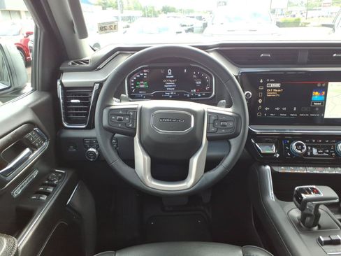 Used 2024 GMC Sierra 1500 Denali w/ Denali Reserve Package AWD/4WD image 13