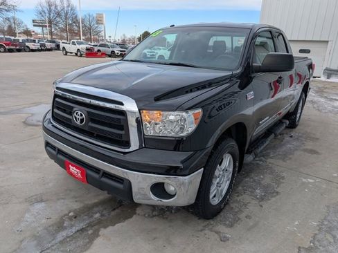 Used 2013 Toyota Tundra 4x4 Double Cab w/ Tow Pkg image 34