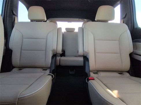 New 2026 Buick Enclave Preferred w/ Power Package image 5