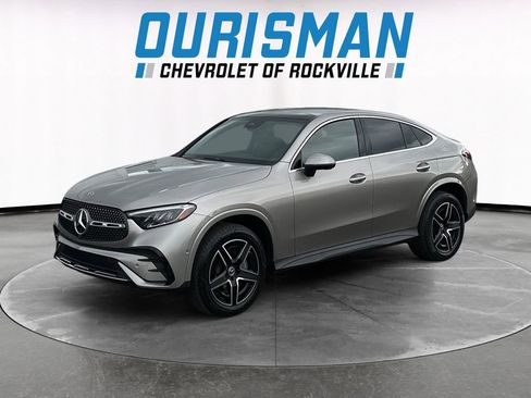Used 2024 Mercedes-Benz GLC 300 4MATIC image 2