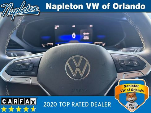 Used 2022 Volkswagen Taos SE image 20