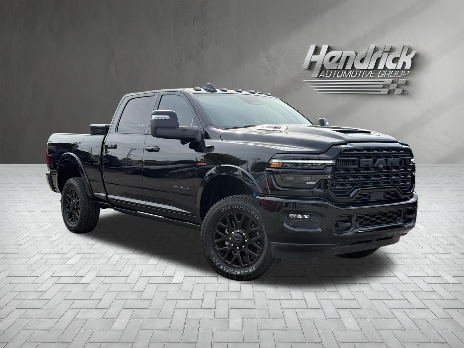 Used 2026 RAM 2500 Limited AWD/4WD image 2