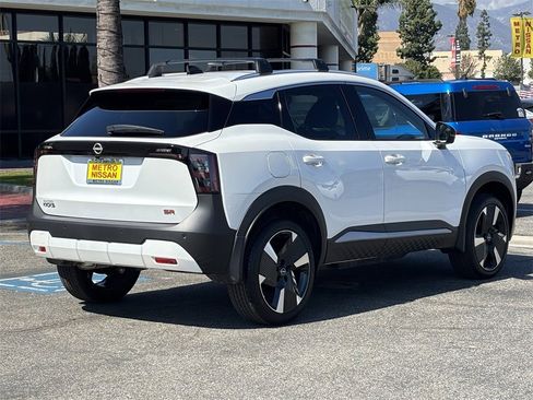 New 2026 Nissan Kicks SR image 2