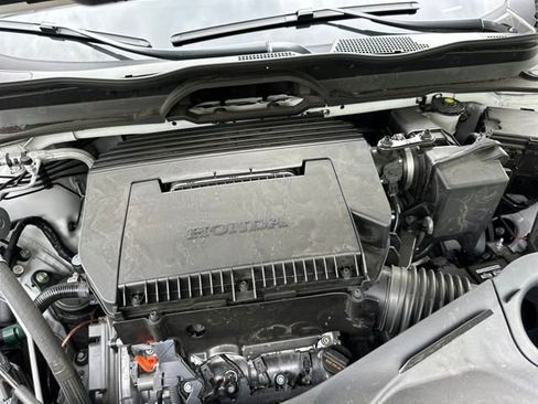 New 2025 Honda Pilot Touring image 35