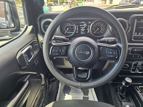 Used 2018 Jeep Wrangler Unlimited Sport S AWD/4WD image 27