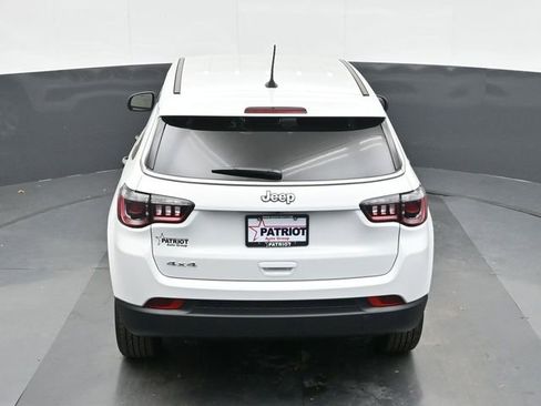 Used 2025 Jeep Compass Sport w/ Mopar Graphics Package AWD/4WD image 28
