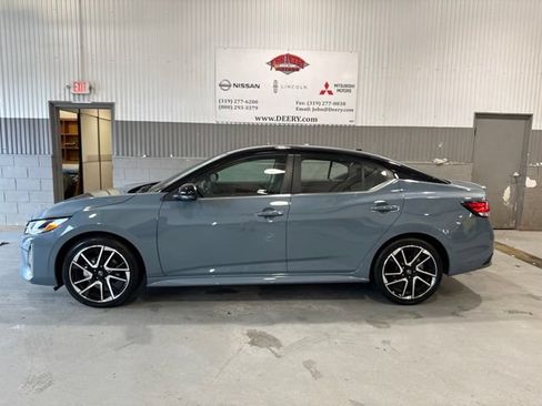Certified 2024 Nissan Sentra SR FWD image 7