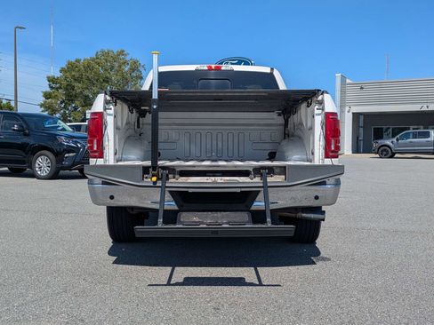 Used 2015 Ford F150 Lariat RWD image 18