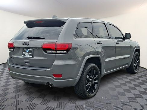 Used 2021 Jeep Grand Cherokee Laredo X AWD/4WD image 7