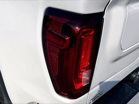 Used 2021 GMC Sierra 1500 Denali AWD/4WD image 26