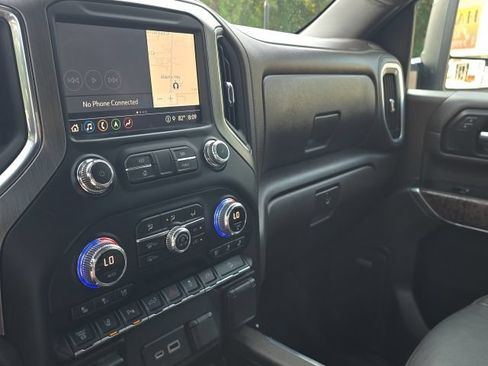 Used 2022 GMC Sierra 2500 Denali w/ Technology Package AWD/4WD image 28