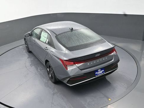 New 2026 Hyundai Elantra Sport FWD image 25