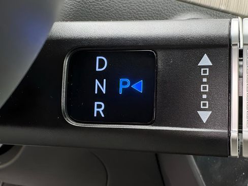 Certified 2025 Hyundai Sonata SEL FWD image 32