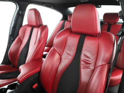 Used 2019 Acura ILX image 4