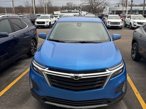 Used 2024 Chevrolet Equinox LT w/ LPO, Floor Liner Package image 2