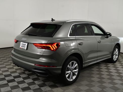 Certified 2023 Audi Q3 2.0T Premium w/ Convenience Package image 9