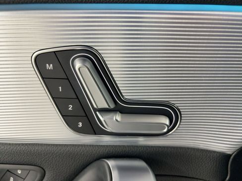 Used 2021 Mercedes-Benz A 220 image 16