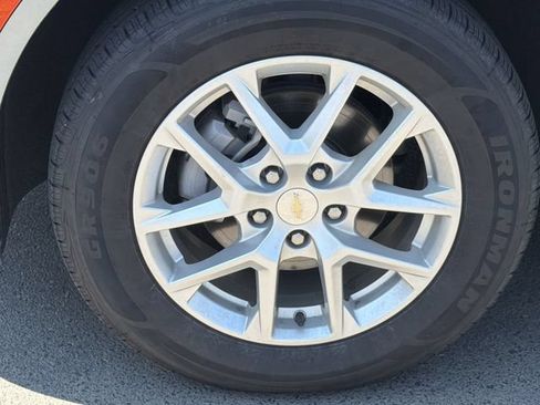 Used 2024 Chevrolet Equinox LT AWD/4WD image 16