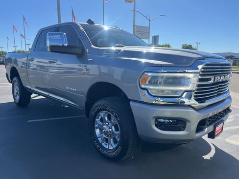 Used 2024 RAM 2500 Laramie AWD/4WD image 8