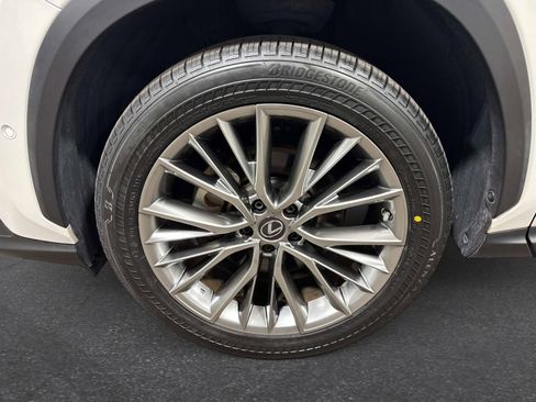 Certified 2022 Lexus NX 350h NX 350h Luxury image 10