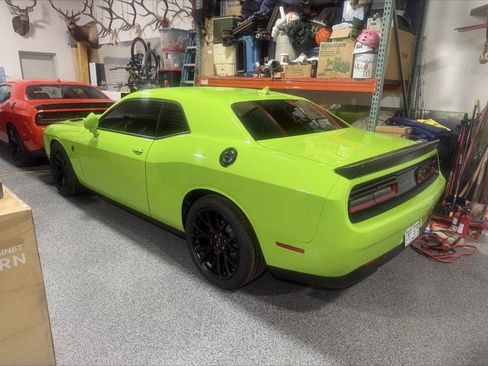 Used 2015 Dodge Challenger SRT Hellcat image 1