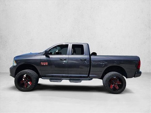 Used 2018 RAM 1500 Express AWD/4WD image 7