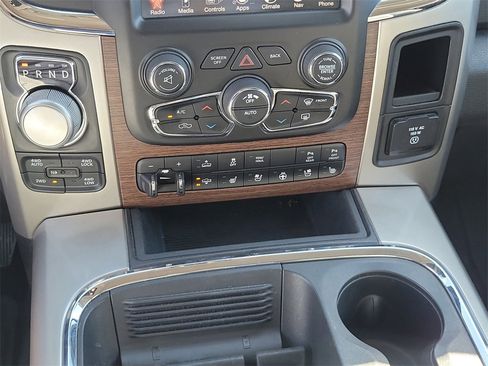 Used 2016 RAM 1500 Laramie w/ Convenience Group image 28