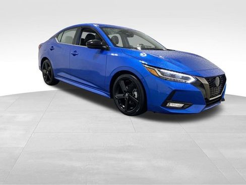 Used 2022 Nissan Sentra SR w/ Trunk Package image 24