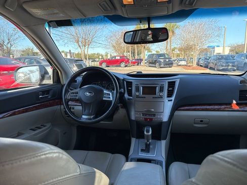 Used 2012 Subaru Outback 2.5i Limited w/ Moonroof Pkg image 9