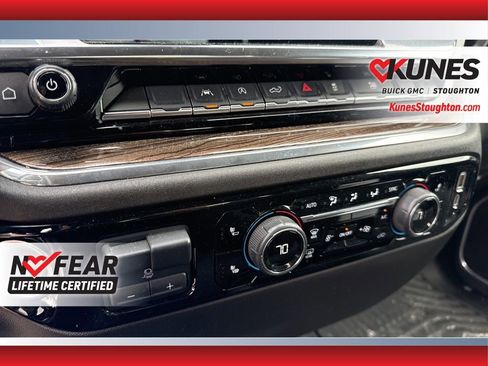 Used 2025 Chevrolet Silverado 1500 LT AWD/4WD image 27