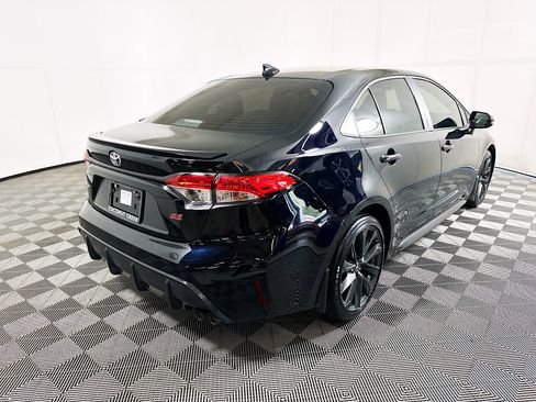 Used 2025 Toyota Corolla SE FWD image 3