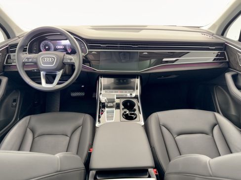 Used 2023 Audi Q7 3.0T Premium Plus w/ Premium Plus Package AWD/4WD image 17
