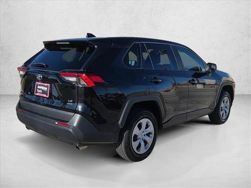 Used 2024 Toyota RAV4 LE image 5