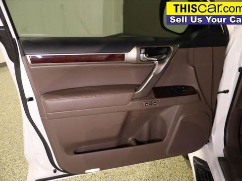 Used 2019 Lexus GX 460 Premium image 27