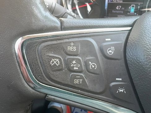 Used 2017 Chevrolet Cruze Premier image 24