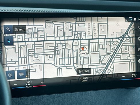 Used 2023 BMW iX xDrive50 w/ Premium Package image 19