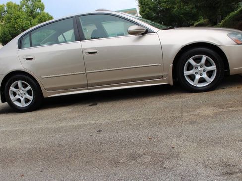 Used 2006 Nissan Altima 3.5 SL image 8